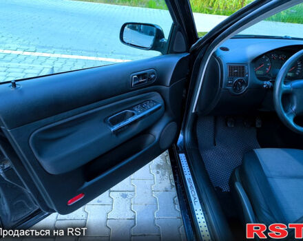 Чорний Фольксваген Гольф, об'ємом двигуна 1.6 л та пробігом 292 тис. км за 4500 $, фото 6 на Automoto.ua