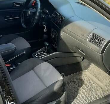 Черный Фольксваген Гольф, объемом двигателя 1.9 л и пробегом 314 тыс. км за 5000 $, фото 14 на Automoto.ua