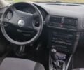Черный Фольксваген Гольф, объемом двигателя 1.6 л и пробегом 342 тыс. км за 4200 $, фото 7 на Automoto.ua
