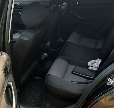 Черный Фольксваген Гольф, объемом двигателя 1.9 л и пробегом 314 тыс. км за 5000 $, фото 13 на Automoto.ua