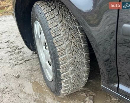 Черный Фольксваген Гольф, объемом двигателя 1.6 л и пробегом 136 тыс. км за 5700 $, фото 19 на Automoto.ua