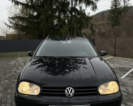 Черный Фольксваген Гольф, объемом двигателя 1.6 л и пробегом 282 тыс. км за 3950 $, фото 10 на Automoto.ua