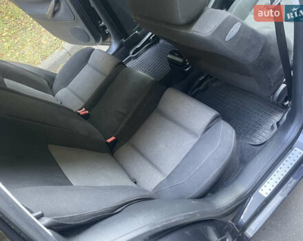 Черный Фольксваген Гольф, объемом двигателя 1.6 л и пробегом 312 тыс. км за 4300 $, фото 5 на Automoto.ua