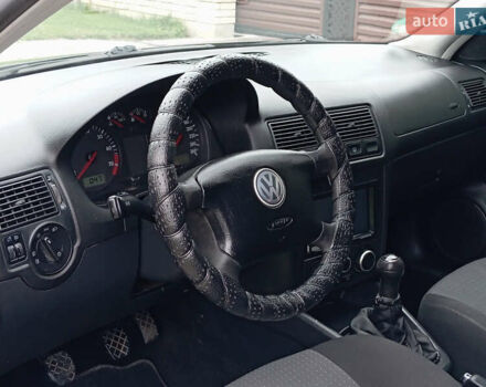 Фольксваген Гольф 2003 у Бучаче на Automoto.ua Чорний Фольксваген Гольф, об'ємом двигуна 1.6 л та пробігом 300 тис. км за 4250 $, фото 38 на Automoto.ua