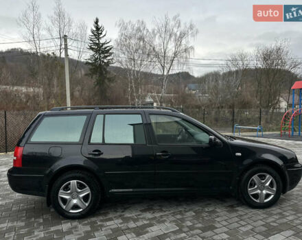 Черный Фольксваген Гольф, объемом двигателя 1.6 л и пробегом 282 тыс. км за 3950 $, фото 7 на Automoto.ua