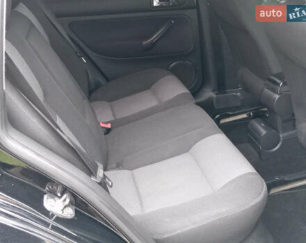 Фольксваген Гольф 2003 у Бучаче на Automoto.ua Чорний Фольксваген Гольф, об'ємом двигуна 1.6 л та пробігом 300 тис. км за 4250 $, фото 34 на Automoto.ua