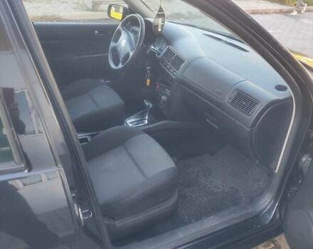 Черный Фольксваген Гольф, объемом двигателя 1.6 л и пробегом 246 тыс. км за 5350 $, фото 3 на Automoto.ua