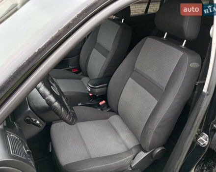 Фольксваген Гольф 2003 у Бучаче на Automoto.ua Чорний Фольксваген Гольф, об'ємом двигуна 1.6 л та пробігом 300 тис. км за 4250 $, фото 21 на Automoto.ua