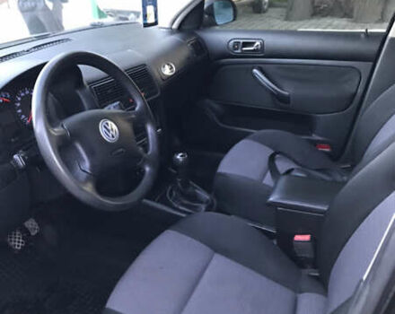 Черный Фольксваген Гольф, объемом двигателя 1.39 л и пробегом 250 тыс. км за 4250 $, фото 24 на Automoto.ua