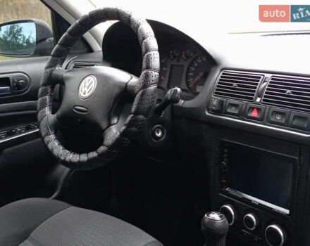 Фольксваген Гольф 2003 у Бучаче на Automoto.ua Чорний Фольксваген Гольф, об'ємом двигуна 1.6 л та пробігом 300 тис. км за 4250 $, фото 35 на Automoto.ua