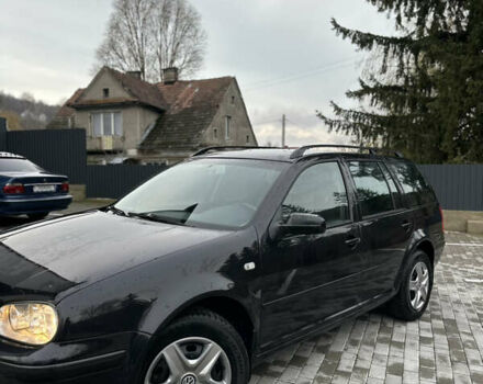 Черный Фольксваген Гольф, объемом двигателя 1.6 л и пробегом 282 тыс. км за 3950 $, фото 1 на Automoto.ua