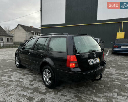 Черный Фольксваген Гольф, объемом двигателя 1.6 л и пробегом 282 тыс. км за 3950 $, фото 3 на Automoto.ua