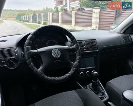 Фольксваген Гольф 2003 у Бучаче на Automoto.ua Чорний Фольксваген Гольф, об'ємом двигуна 1.6 л та пробігом 300 тис. км за 4250 $, фото 30 на Automoto.ua