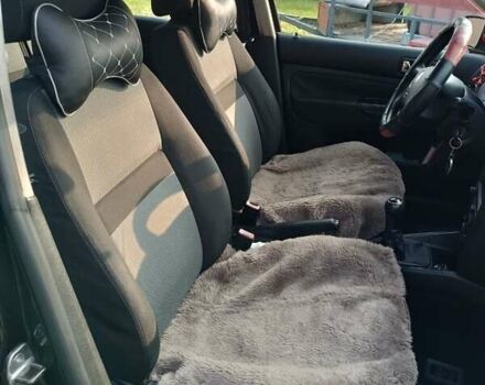 Черный Фольксваген Гольф, объемом двигателя 1.9 л и пробегом 299 тыс. км за 4700 $, фото 15 на Automoto.ua