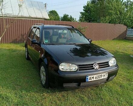 Черный Фольксваген Гольф, объемом двигателя 1.9 л и пробегом 299 тыс. км за 4700 $, фото 1 на Automoto.ua