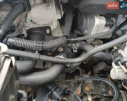 Черный Фольксваген Гольф, объемом двигателя 1.6 л и пробегом 264 тыс. км за 5599 $, фото 71 на Automoto.ua