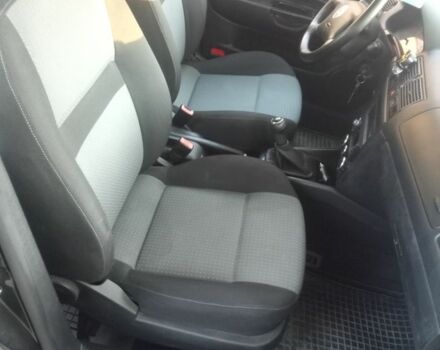 Черный Фольксваген Гольф, объемом двигателя 1.4 л и пробегом 243 тыс. км за 4250 $, фото 7 на Automoto.ua