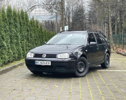 Черный Фольксваген Гольф, объемом двигателя 1 л и пробегом 270 тыс. км за 3900 $, фото 4 на Automoto.ua