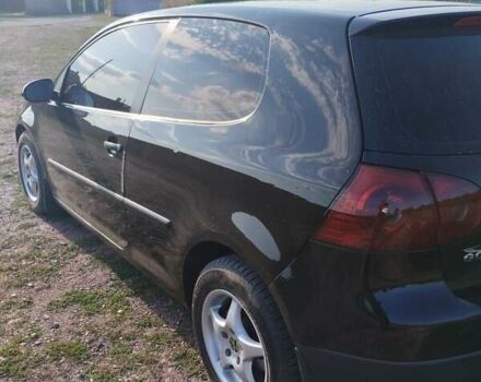 Черный Фольксваген Гольф, объемом двигателя 1.6 л и пробегом 285 тыс. км за 4000 $, фото 6 на Automoto.ua