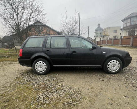 Черный Фольксваген Гольф, объемом двигателя 1.6 л и пробегом 225 тыс. км за 4500 $, фото 5 на Automoto.ua