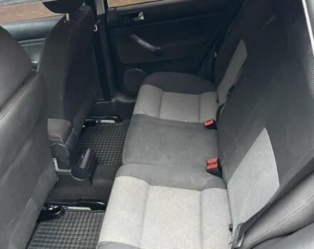 Черный Фольксваген Гольф, объемом двигателя 1.6 л и пробегом 270 тыс. км за 3900 $, фото 8 на Automoto.ua