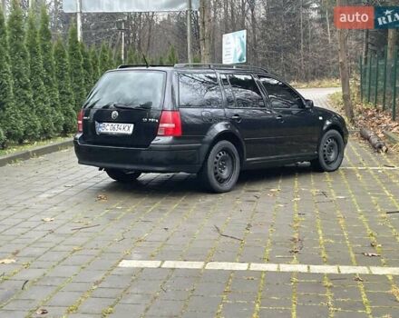 Черный Фольксваген Гольф, объемом двигателя 1.6 л и пробегом 270 тыс. км за 3900 $, фото 7 на Automoto.ua