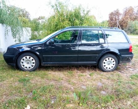 Черный Фольксваген Гольф, объемом двигателя 1.6 л и пробегом 200 тыс. км за 5500 $, фото 1 на Automoto.ua