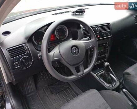 Черный Фольксваген Гольф, объемом двигателя 1.9 л и пробегом 314 тыс. км за 4850 $, фото 8 на Automoto.ua