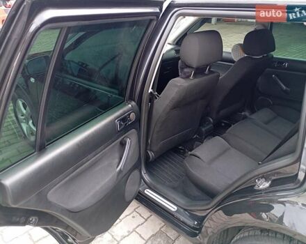 Черный Фольксваген Гольф, объемом двигателя 1.9 л и пробегом 314 тыс. км за 4850 $, фото 11 на Automoto.ua