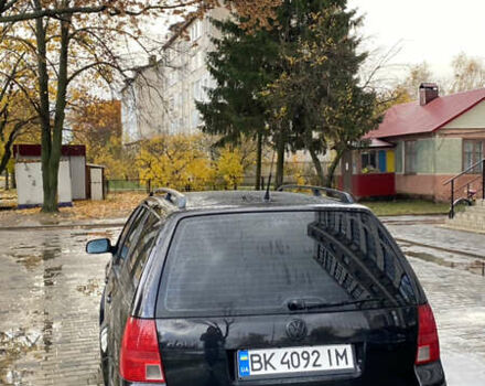 Чорний Фольксваген Гольф, об'ємом двигуна 1.6 л та пробігом 215 тис. км за 4700 $, фото 4 на Automoto.ua