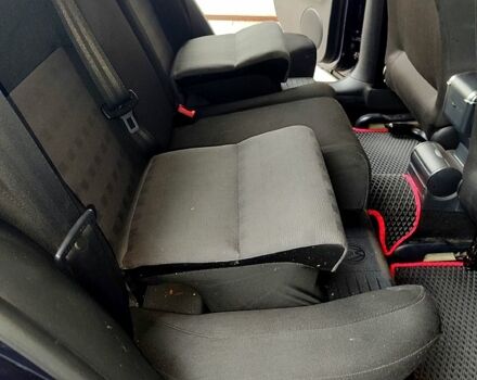 Черный Фольксваген Гольф, объемом двигателя 1.6 л и пробегом 255 тыс. км за 5000 $, фото 4 на Automoto.ua