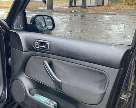 Чорний Фольксваген Гольф, об'ємом двигуна 1.6 л та пробігом 215 тис. км за 4700 $, фото 18 на Automoto.ua