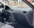 Черный Фольксваген Гольф, объемом двигателя 1.6 л и пробегом 250 тыс. км за 4350 $, фото 48 на Automoto.ua