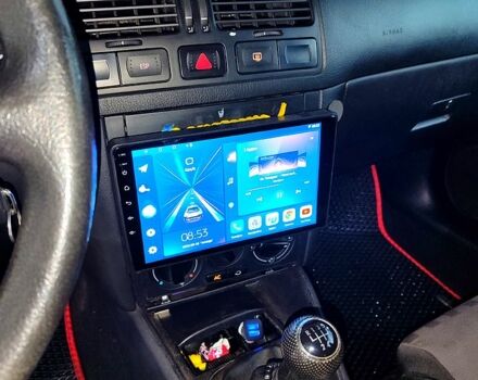 Черный Фольксваген Гольф, объемом двигателя 1.6 л и пробегом 255 тыс. км за 5000 $, фото 5 на Automoto.ua