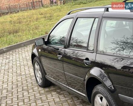 Черный Фольксваген Гольф, объемом двигателя 1.6 л и пробегом 250 тыс. км за 4350 $, фото 28 на Automoto.ua