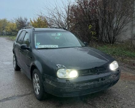 Черный Фольксваген Гольф, объемом двигателя 1.6 л и пробегом 400 тыс. км за 1500 $, фото 1 на Automoto.ua