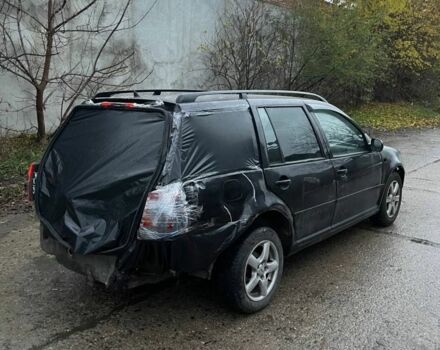 Черный Фольксваген Гольф, объемом двигателя 1.6 л и пробегом 400 тыс. км за 1500 $, фото 4 на Automoto.ua