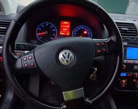 Черный Фольксваген Гольф, объемом двигателя 1.4 л и пробегом 267 тыс. км за 6300 $, фото 1 на Automoto.ua