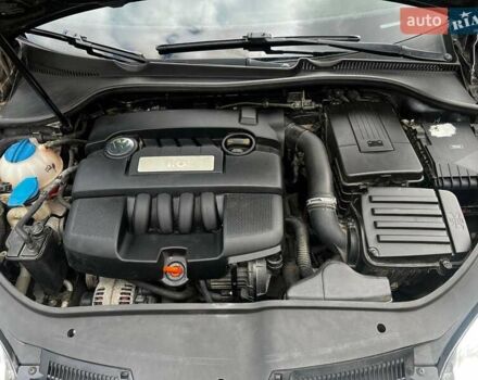 Чорний Фольксваген Гольф, об'ємом двигуна 1.6 л та пробігом 237 тис. км за 6800 $, фото 20 на Automoto.ua