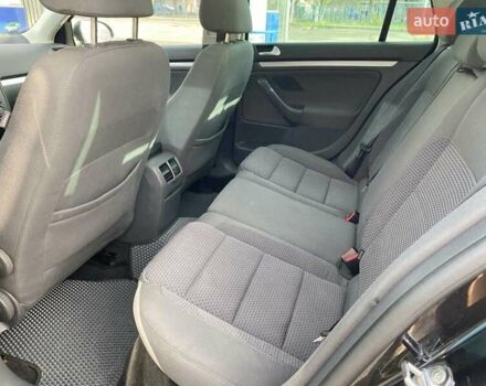 Чорний Фольксваген Гольф, об'ємом двигуна 1.39 л та пробігом 230 тис. км за 6900 $, фото 22 на Automoto.ua