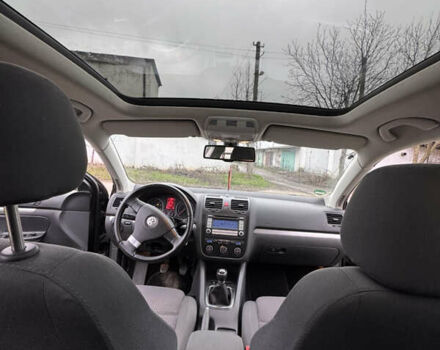 Чорний Фольксваген Гольф, об'ємом двигуна 1.39 л та пробігом 191 тис. км за 5999 $, фото 6 на Automoto.ua