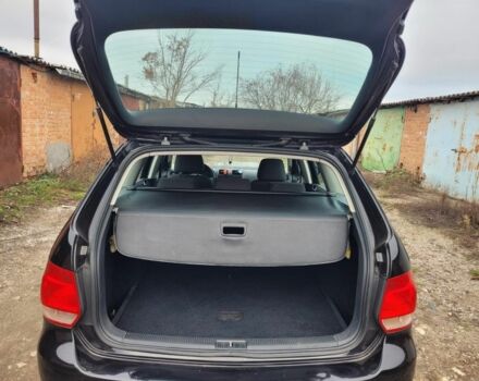 Черный Фольксваген Гольф, объемом двигателя 1.6 л и пробегом 247 тыс. км за 5350 $, фото 6 на Automoto.ua