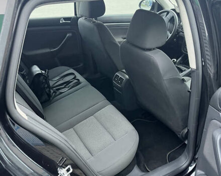 Черный Фольксваген Гольф, объемом двигателя 1.6 л и пробегом 200 тыс. км за 6200 $, фото 10 на Automoto.ua