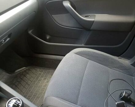 Черный Фольксваген Гольф, объемом двигателя 1.4 л и пробегом 139 тыс. км за 7200 $, фото 17 на Automoto.ua