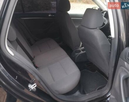 Черный Фольксваген Гольф, объемом двигателя 1.6 л и пробегом 181 тыс. км за 5550 $, фото 34 на Automoto.ua