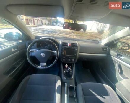 Черный Фольксваген Гольф, объемом двигателя 1.97 л и пробегом 273 тыс. км за 5900 $, фото 13 на Automoto.ua