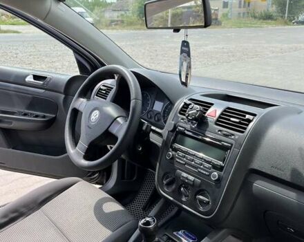 Черный Фольксваген Гольф, объемом двигателя 1.6 л и пробегом 226 тыс. км за 6700 $, фото 13 на Automoto.ua