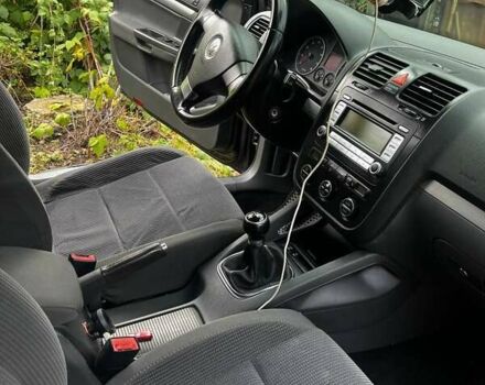 Чорний Фольксваген Гольф, об'ємом двигуна 1.6 л та пробігом 237 тис. км за 6800 $, фото 14 на Automoto.ua