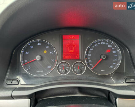 Чорний Фольксваген Гольф, об'ємом двигуна 1.39 л та пробігом 191 тис. км за 5999 $, фото 14 на Automoto.ua