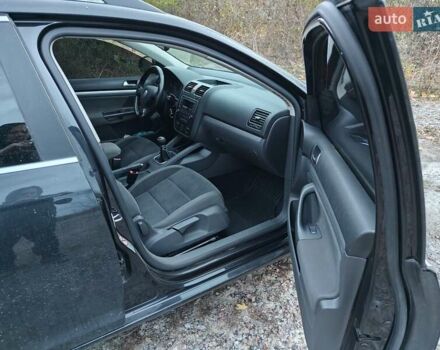 Чорний Фольксваген Гольф, об'ємом двигуна 1.4 л та пробігом 272 тис. км за 5999 $, фото 10 на Automoto.ua